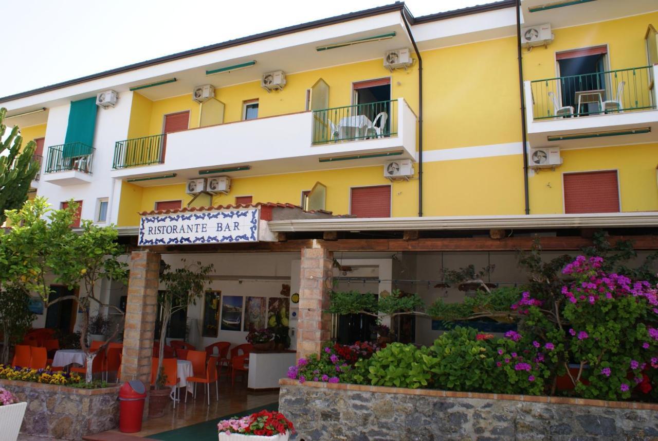 Hotel Cristina ديامنتي الغرفة الصورة